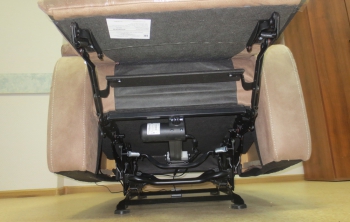 Камелия: Кресло реклайнер электро с качалкой и USB